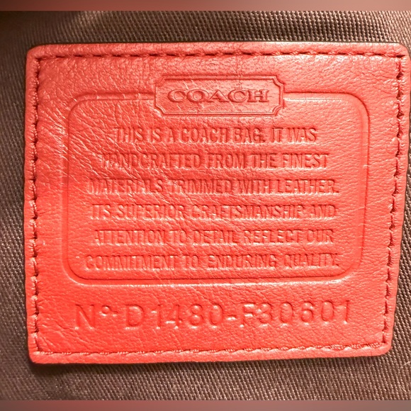 Authentic 2014 Coach Hadley Signature Field Crossbody Bag With Red Leather Trim - Picture 11 of 15